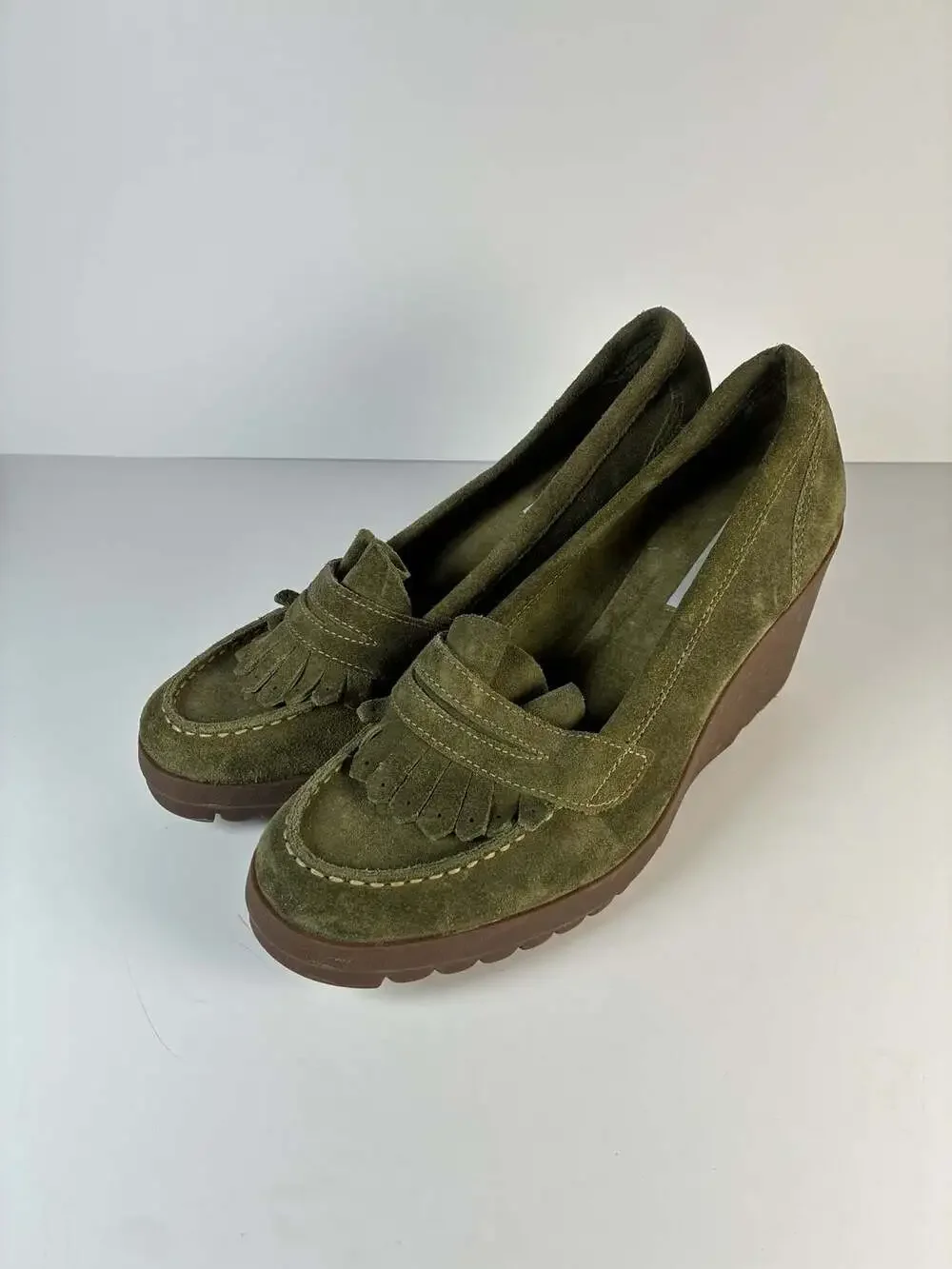 Steve Madden Olive Green Suede Fringed Wedge Loafer Pumps